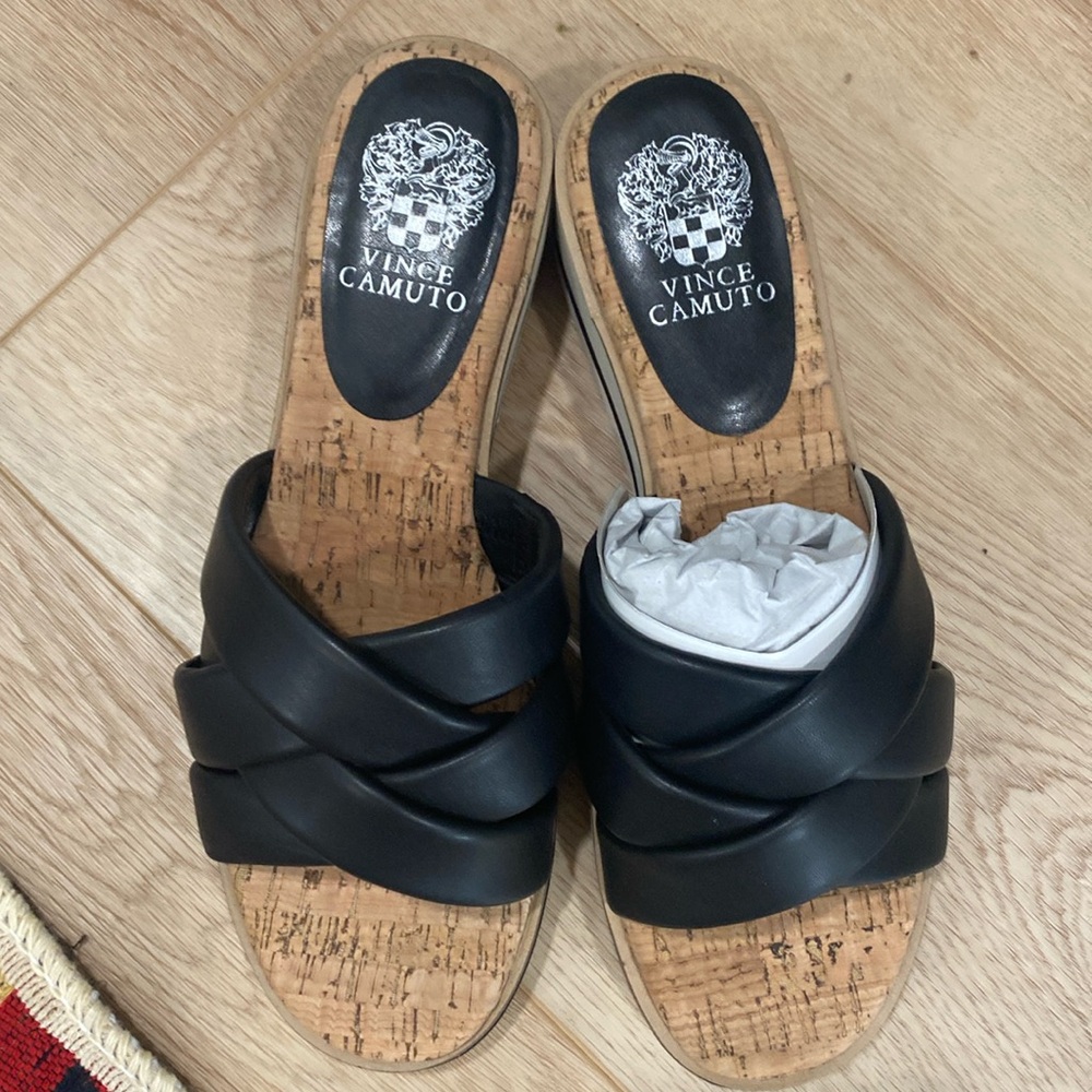 🆕 Vince Camuto Vivistie Wedge Sandal. Size 10. New in box